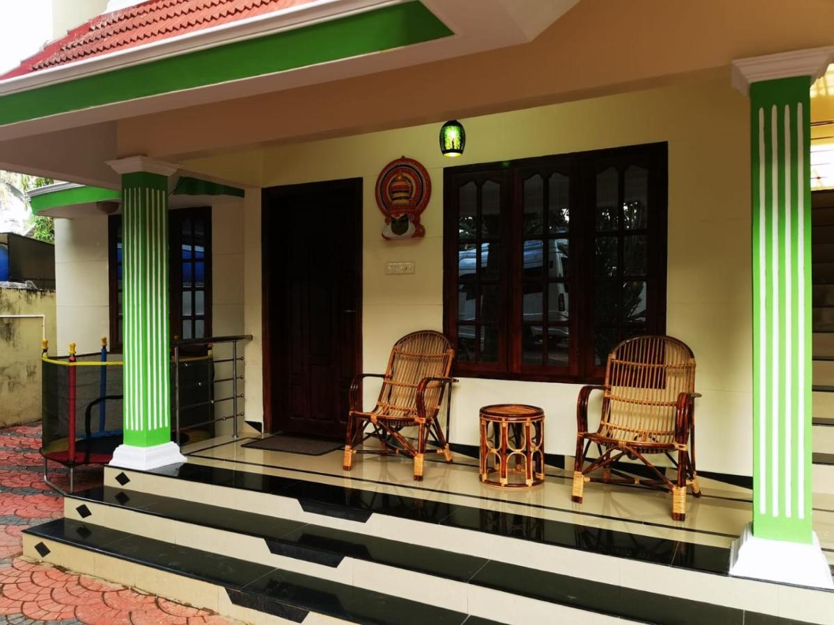 J2 Home Stay - Luxury Homes With Caravan Services Thiruvananthapuram ภายนอก รูปภาพ